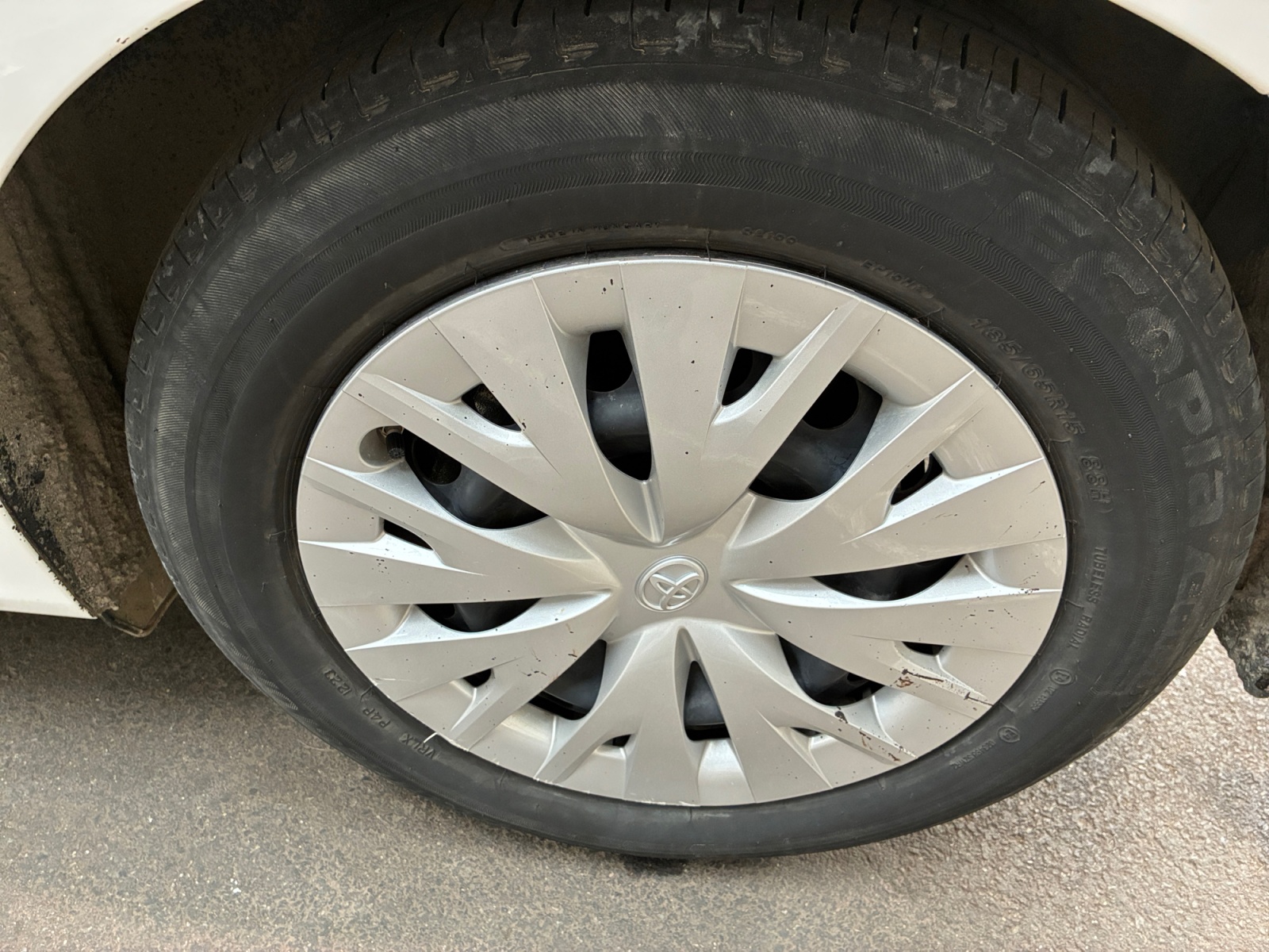 TOYOTA YARIS AFFAIRES PRO HYBRIDE 116h Dynamic Business 2023