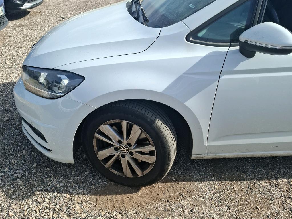 VOLKSWAGEN TOURAN BUSINESS 2.0 TDI 150 DSG7 5pl Life 2022