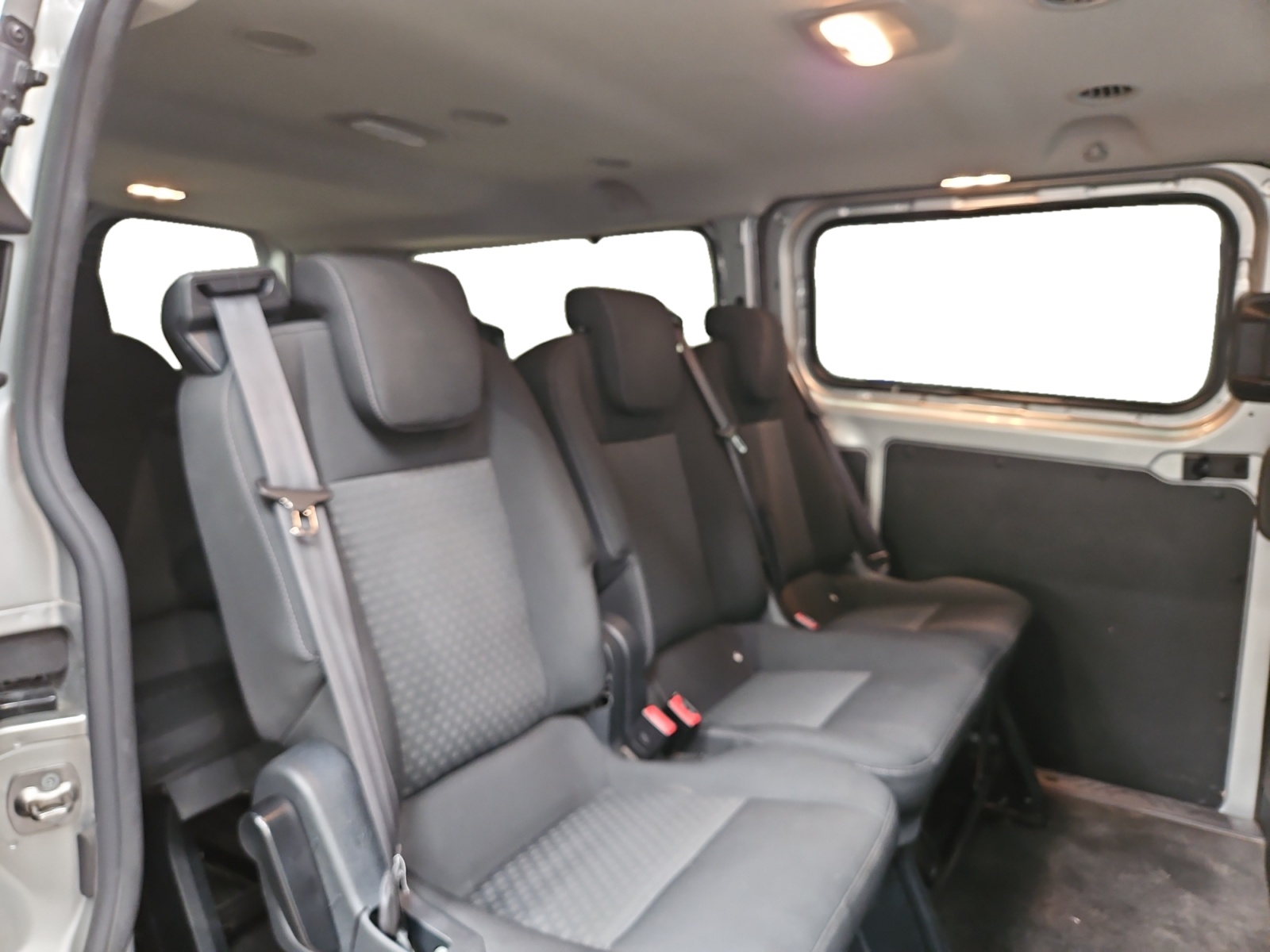 FORD TRANSIT Custom KOMBI 320 L2H1 2.0 EcoBlue 130 Trend Business 2023