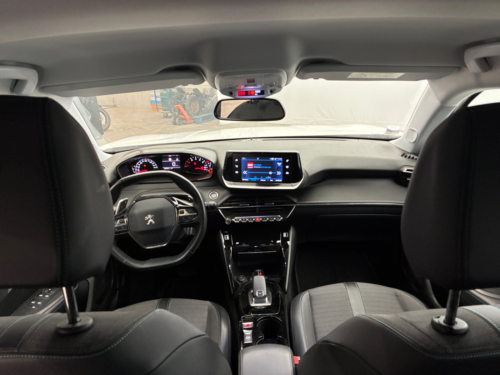 PEUGEOT 2008 PureTech 130 S&S EAT8 Allure 2021