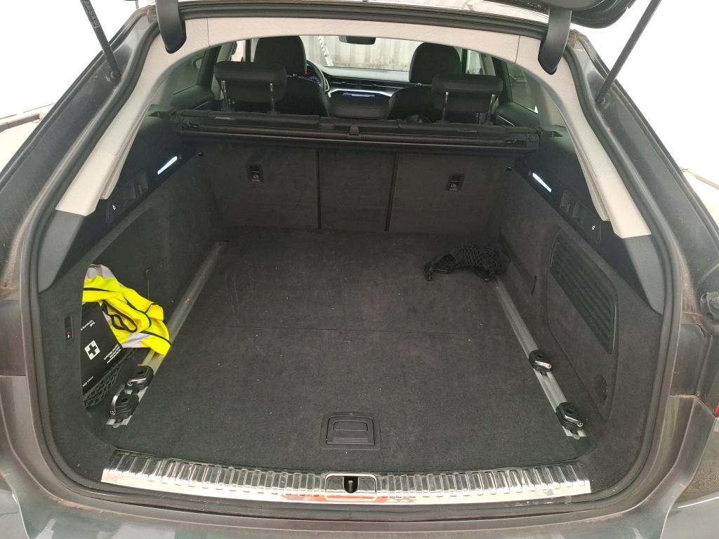 AUDI A6 AVANT 40 TDI 204 ch S tronic 7 Business Executive 2023