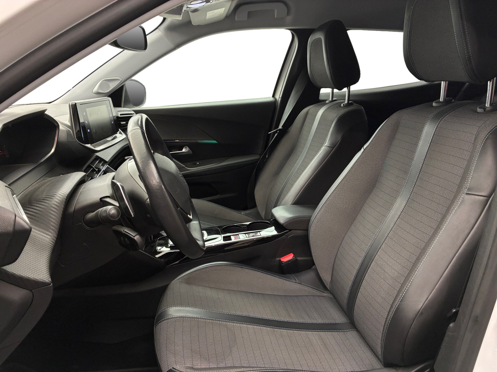 PEUGEOT 2008 PureTech 130 S&S EAT8 Allure 2021