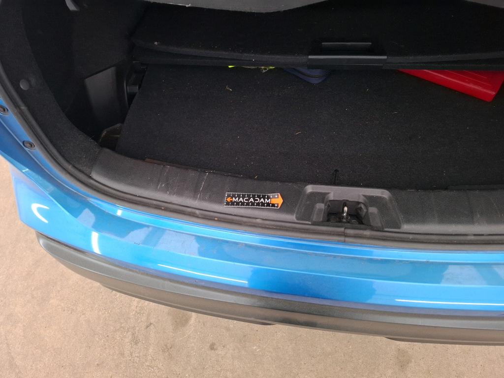 NISSAN  2019
