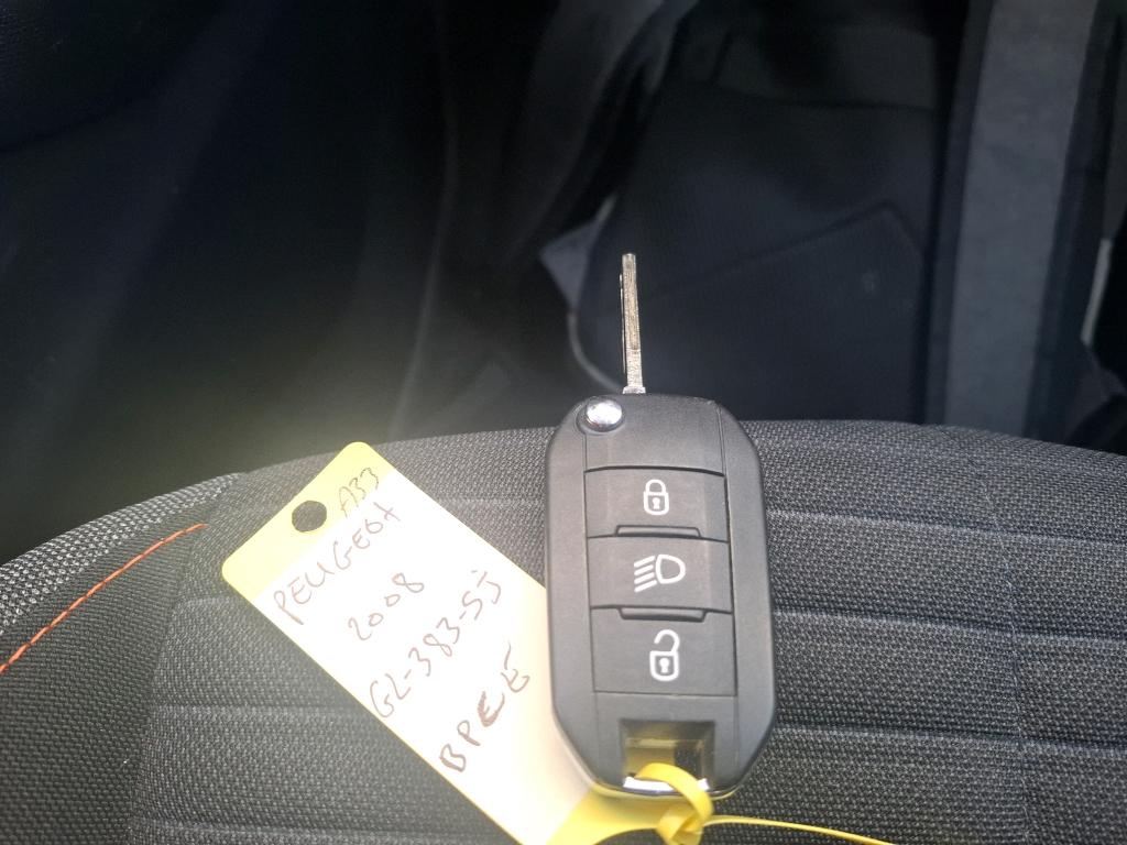 PEUGEOT 2008 PureTech 100 S&S BVM6 Active Pack 2023