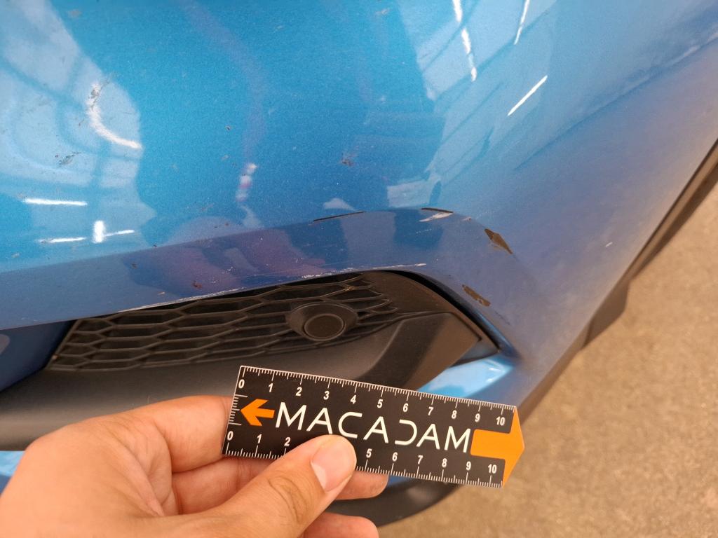 NISSAN  2019