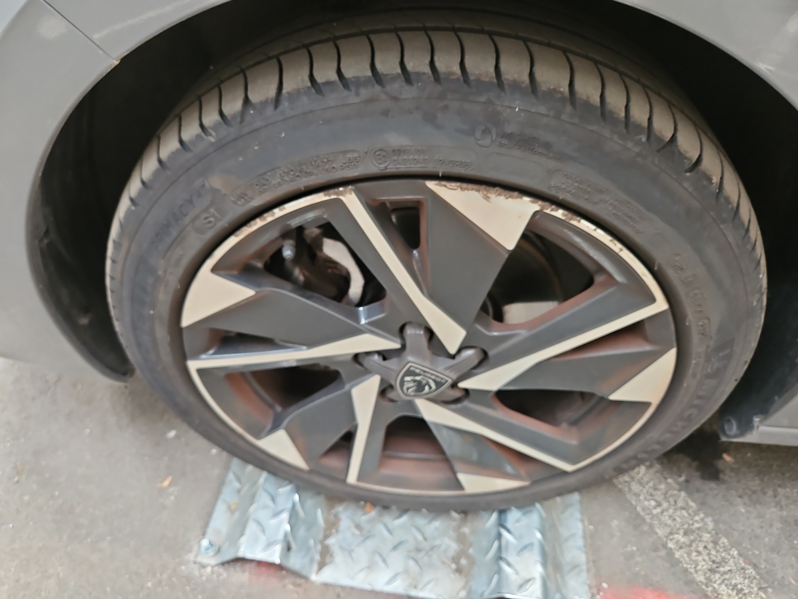 PEUGEOT 308 BlueHDi 130ch S&S EAT8 Allure 2025