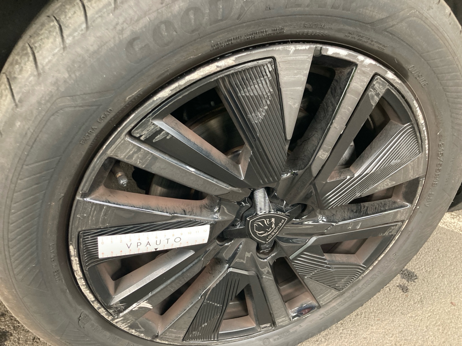 PEUGEOT 2008 Hybrid 145 e-DCS6 GT 2025