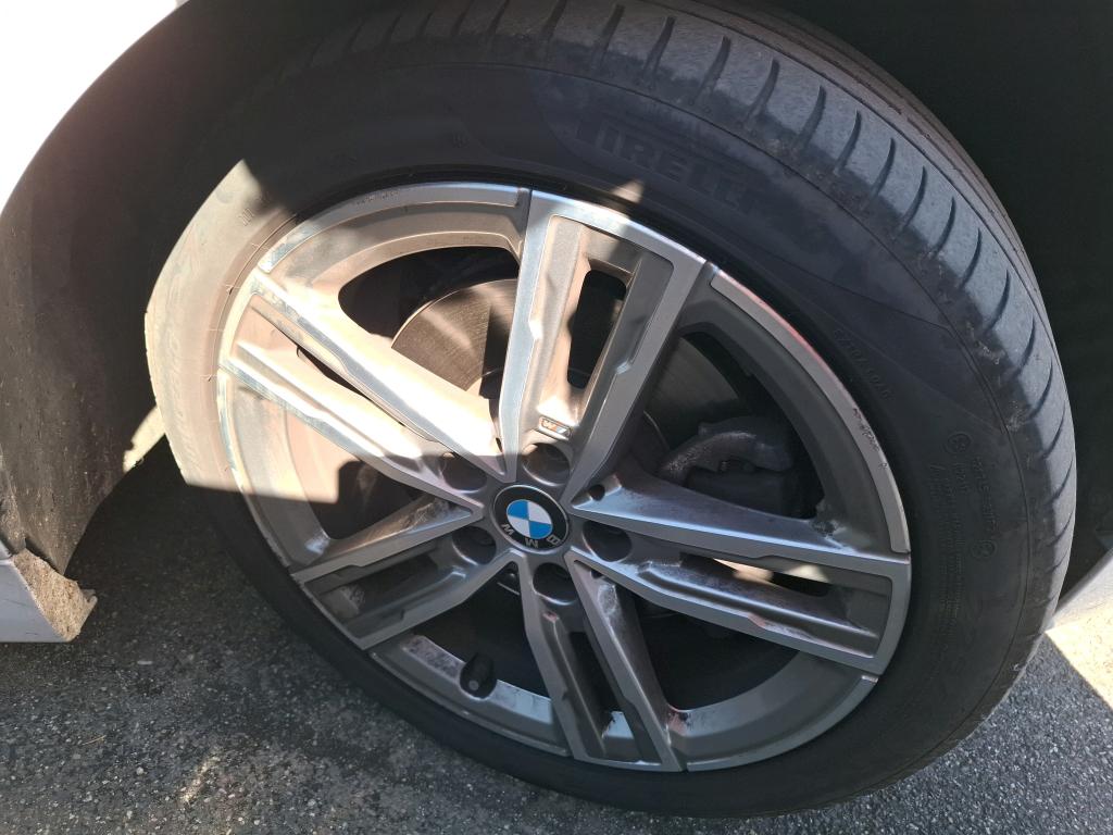 BMW SERIE 1 F40 118i 136 ch DKG7 M Design 2022