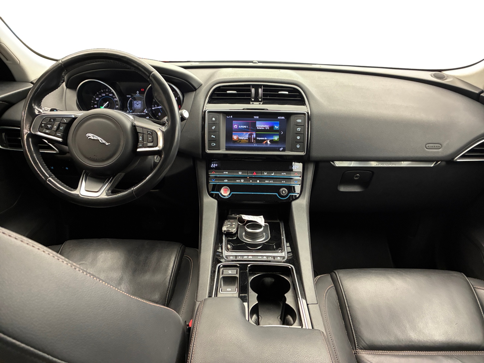 JAGUAR F-Pace 2.0 D - 180 ch AWD BVA8 Prestige Prestige 2018