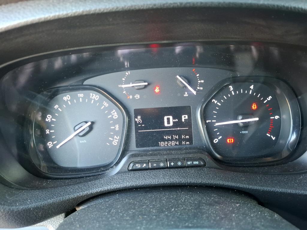 PEUGEOT EXPERT FOURGON FGN TOLE STANDARD BLUEHDI 145 S&S EAT8 PREMIUM 2023