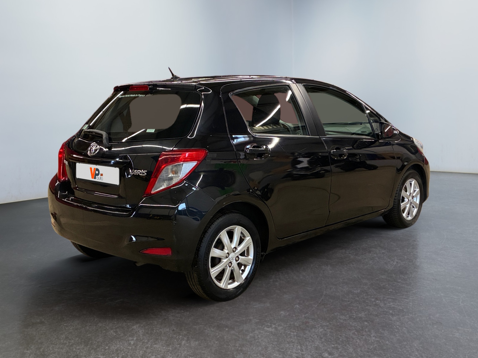 TOYOTA Yaris 69 VVT-i Active 2014