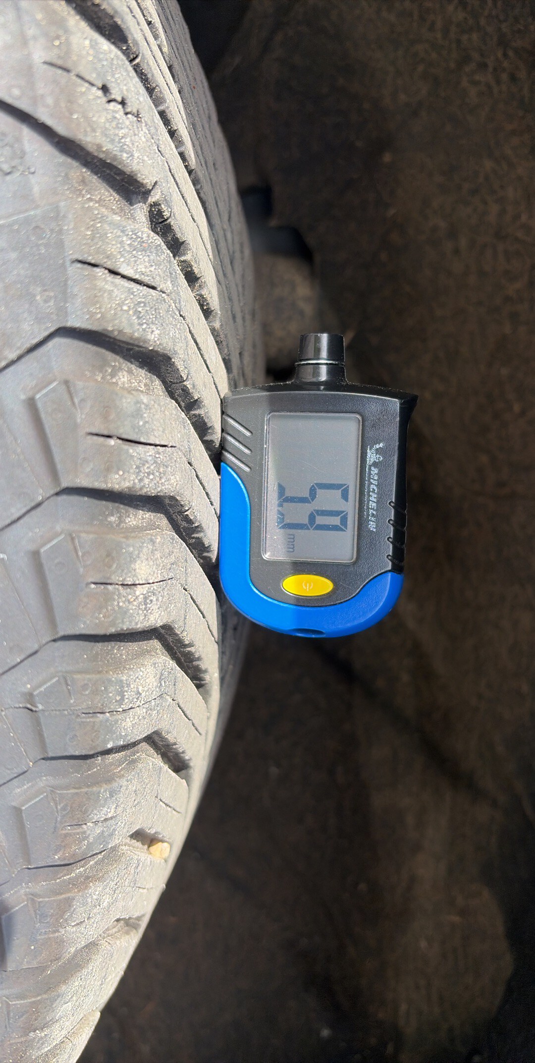 VOLVO XC40 B3 163 ch DCT7 Plus 2025