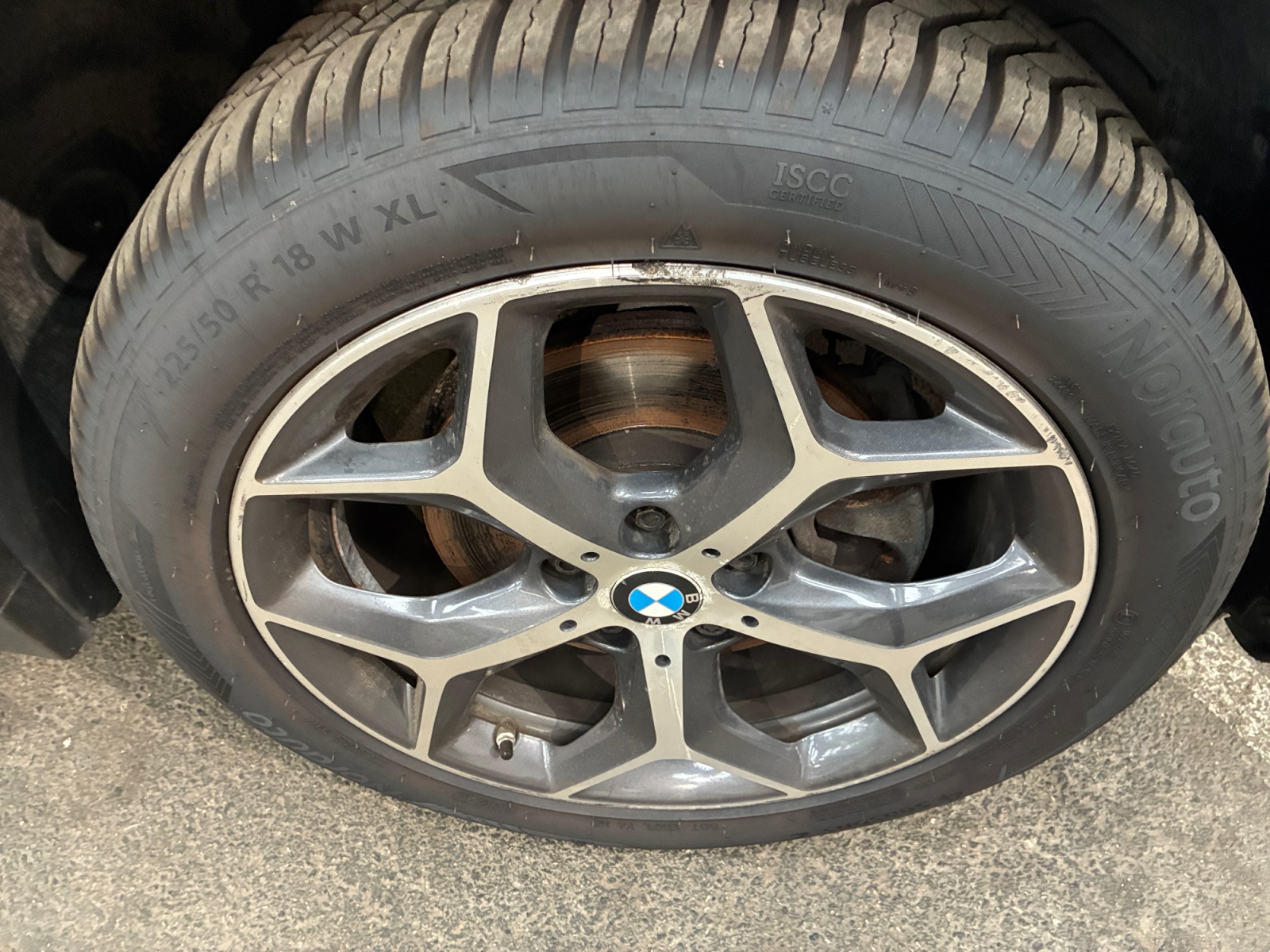 BMW X1 sDrive 18i 140 ch xLine 2018