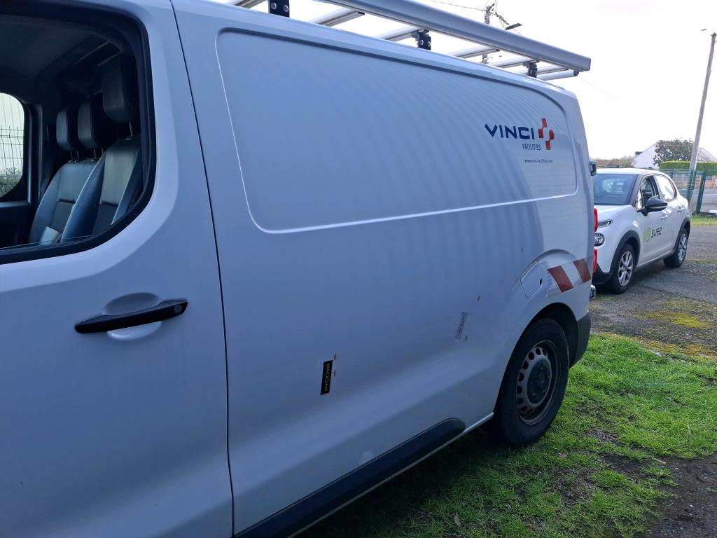 PEUGEOT EXPERT FOURGON TOLE STANDARD 1.5 BLUEHDI 120 S&S BVM6 PREMIUM 2020