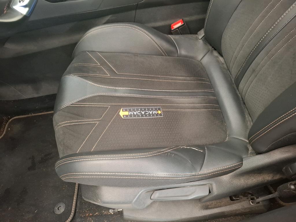 PEUGEOT 5008 BlueHDi 130ch S&S EAT8 GT 2021