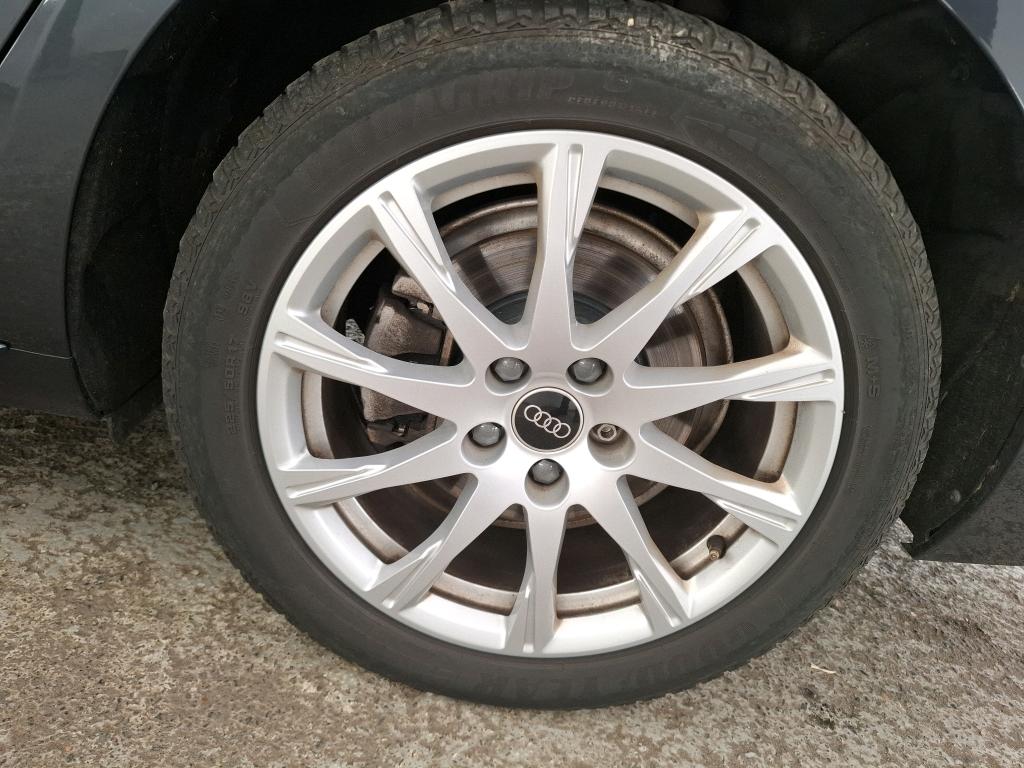AUDI A4 AVANT 35 TFSI 150 S tronic 7 Business Line 2023