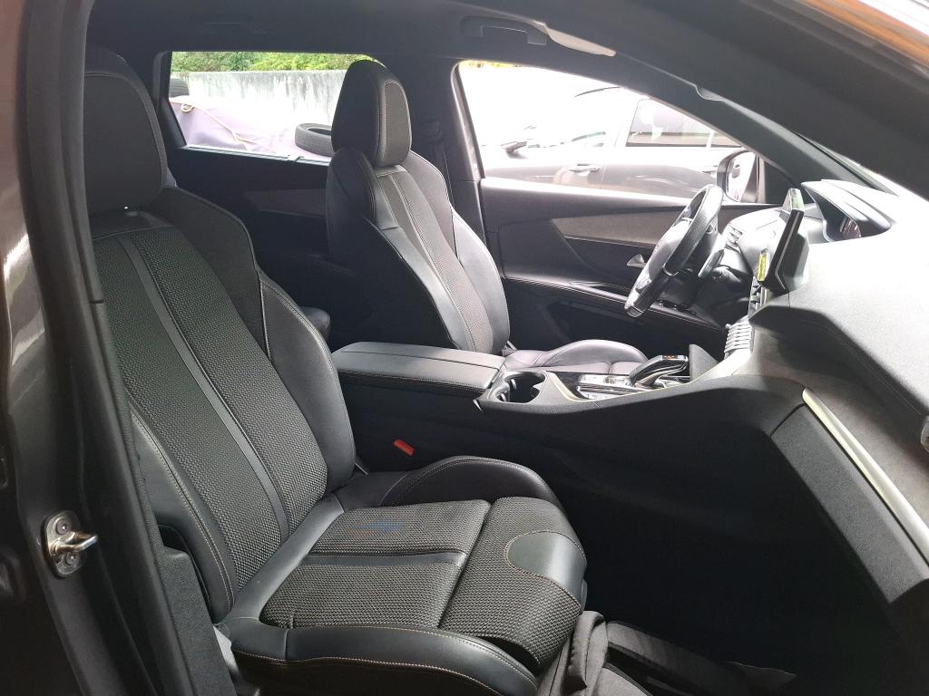 PEUGEOT 5008 BlueHDi 130ch S&S EAT8 GT 2023