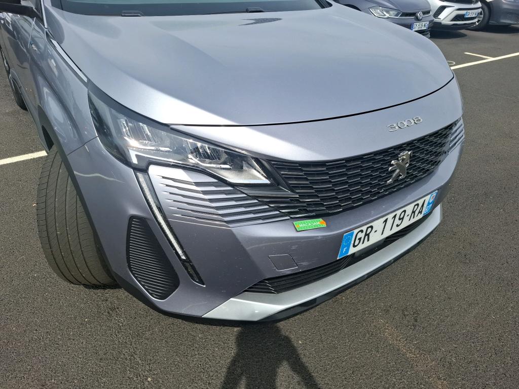 PEUGEOT 3008 Hybrid 180 e-EAT8 Active Pack 2023