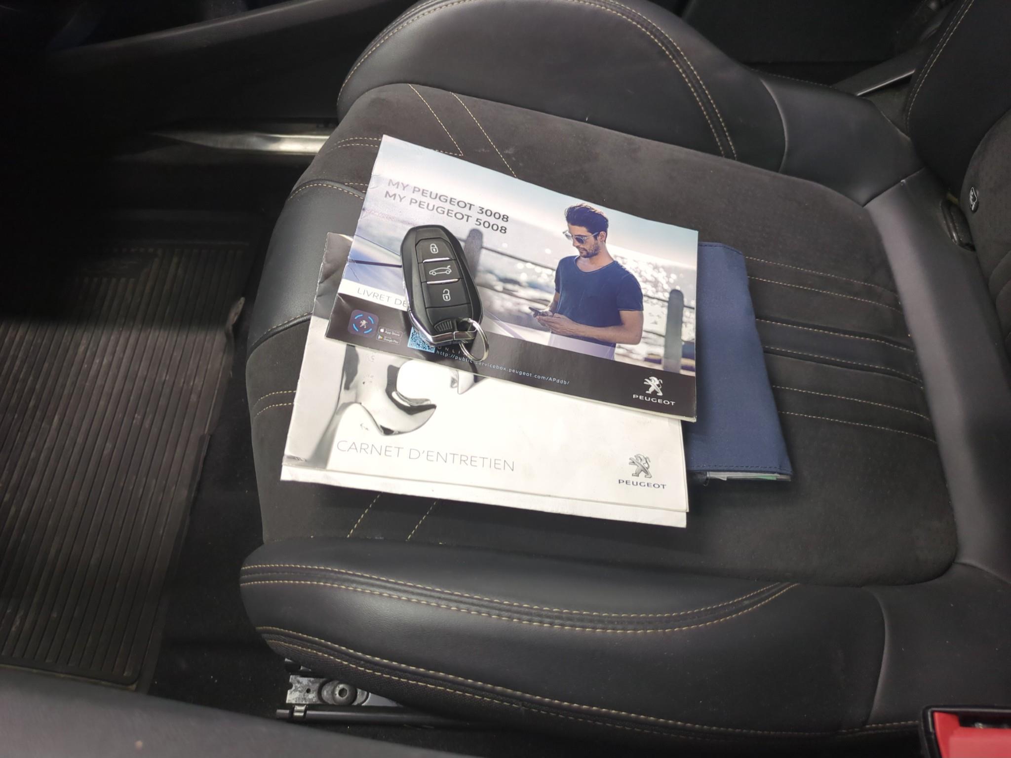 PEUGEOT 3008 BlueHDi 130ch S&S EAT8 GT 2021