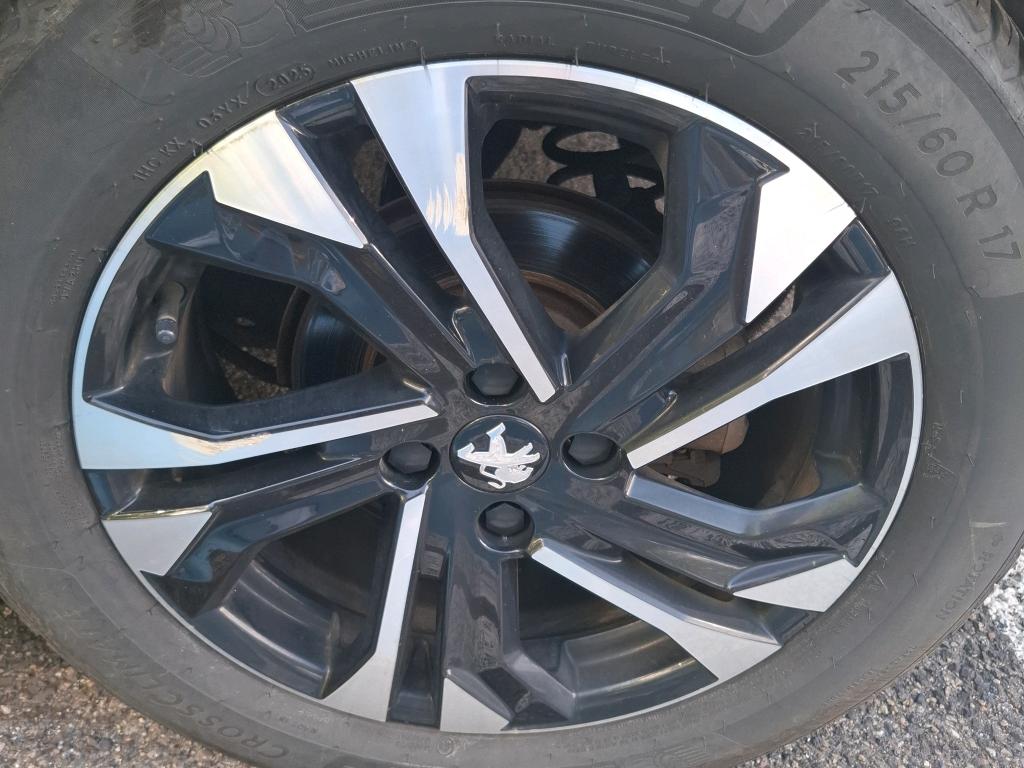 PEUGEOT 2008 Electrique 136 ch Allure 2022