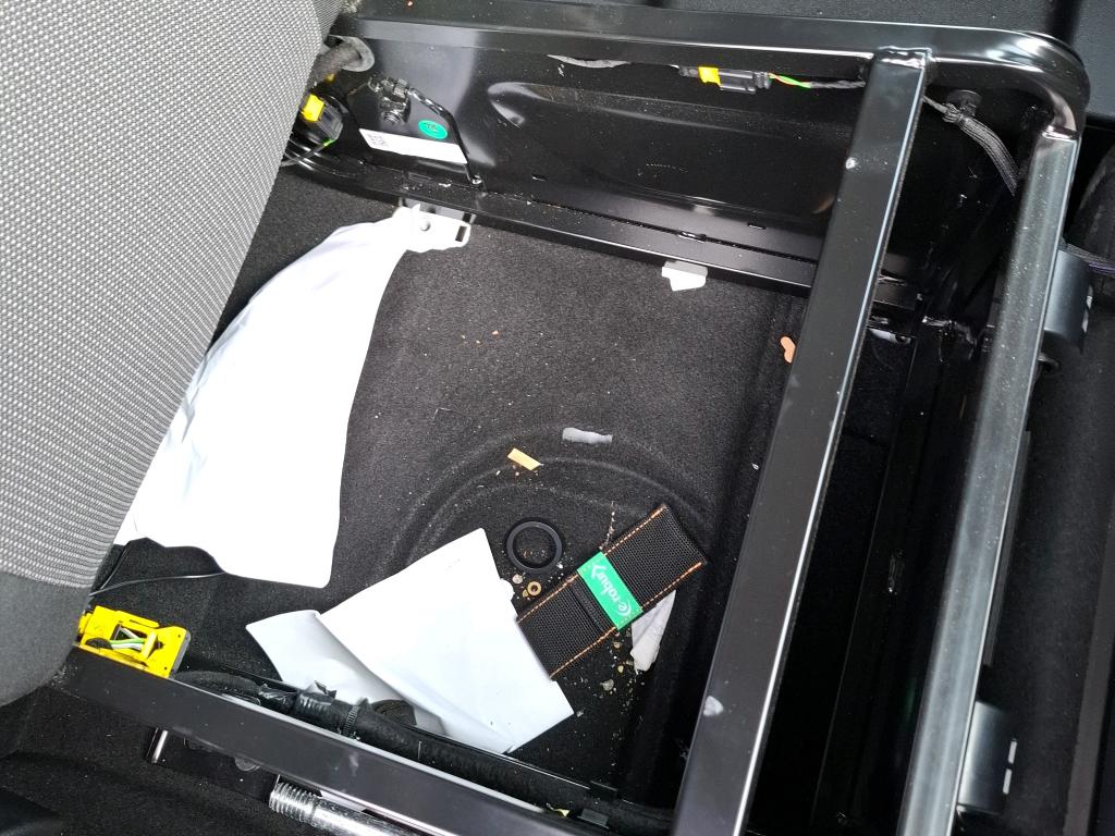 PEUGEOT PARTNER FGN FOURGON E-PARTNER XL 750 KG 136 CH BATTERIE 50 KWH - 2023