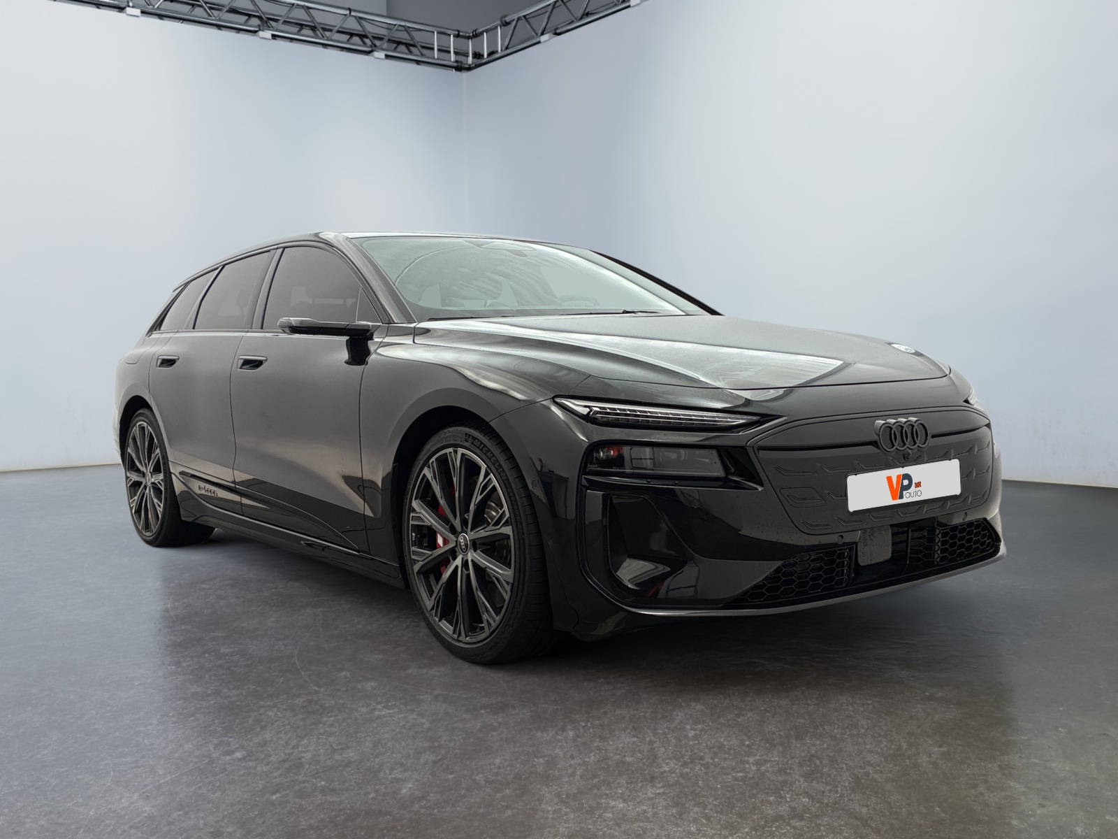 AUDI S6 AVANT E-TRON 2025