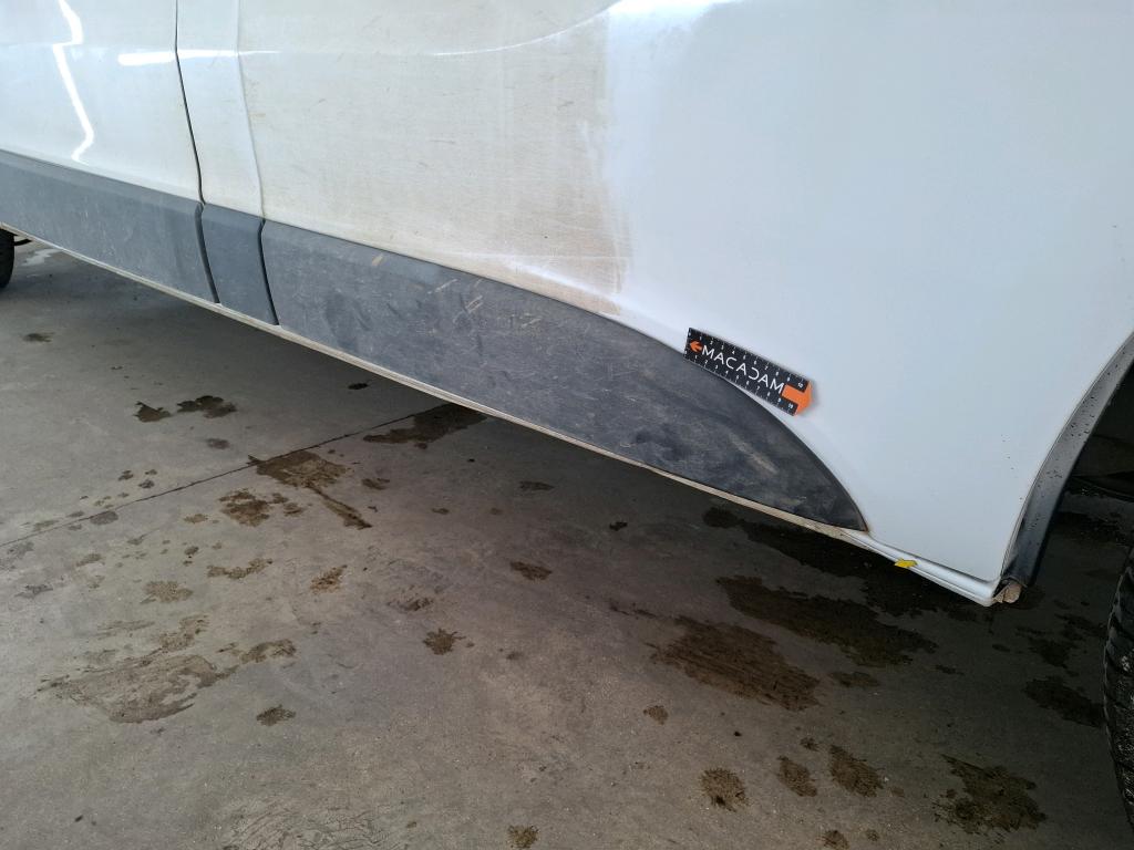 RENAULT TRAFIC FOURGON FGN L2H1 3000 KG BLUE DCI 130 CONFORT 2022