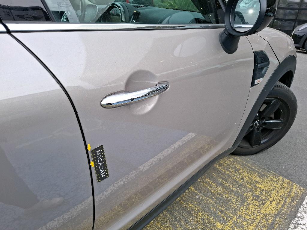 MINI COUNTRYMAN F60 LCI 136 ch BVA7 Cooper Essential 2023