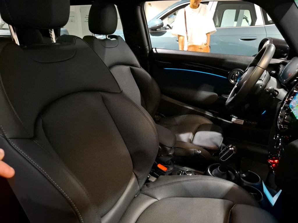 MINI HATCH 3 Portes Cooper 136 ch BVA7 Edition Camden 2023
