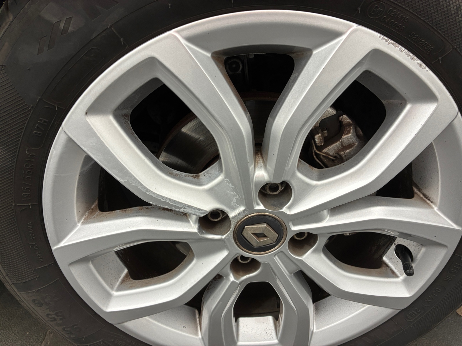 RENAULT Clio dCi 90 E6C Intens Intens 2019