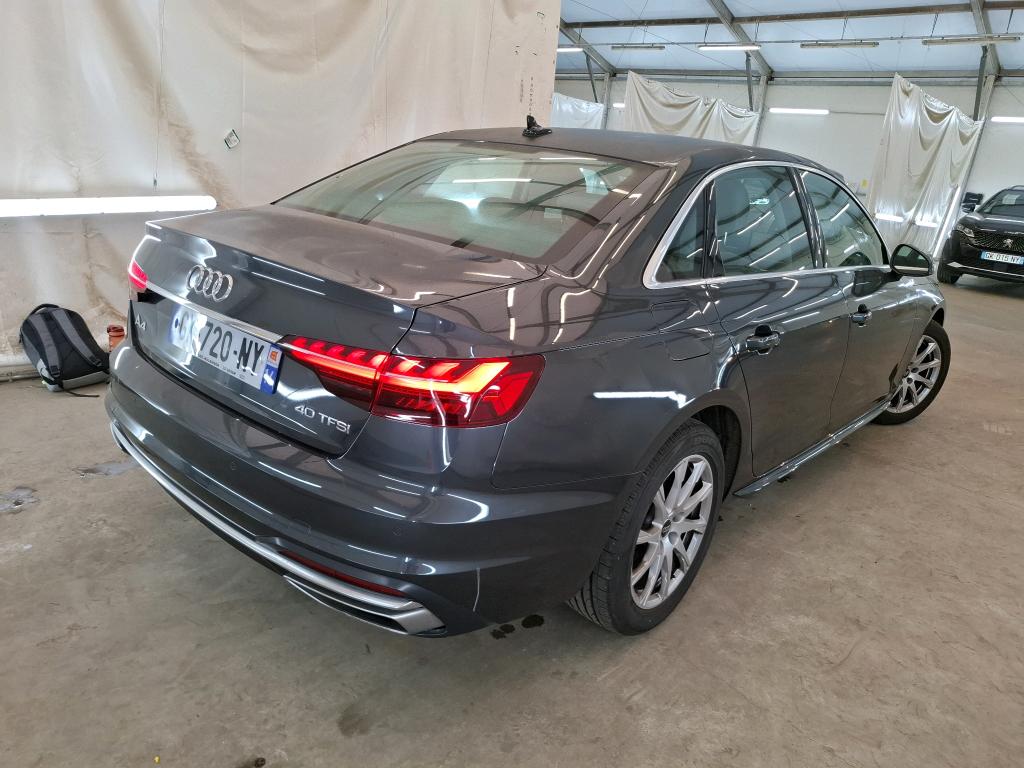 AUDI A4 BUSINESS 40 TFSI 204 S tronic 7 Line 2022