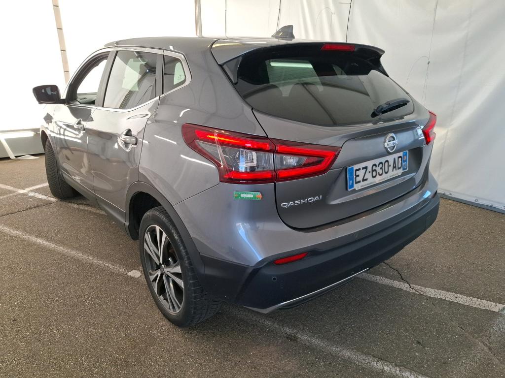 NISSAN  2018