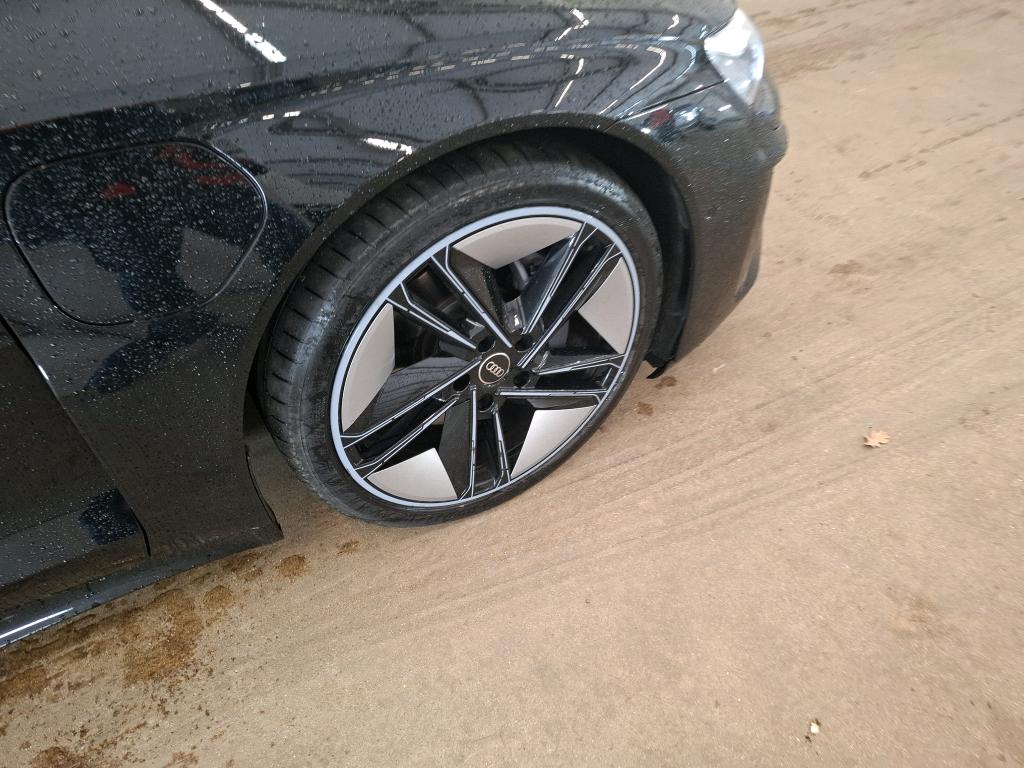 AUDI E-TRON GT 476 ch quattro Avus 2023