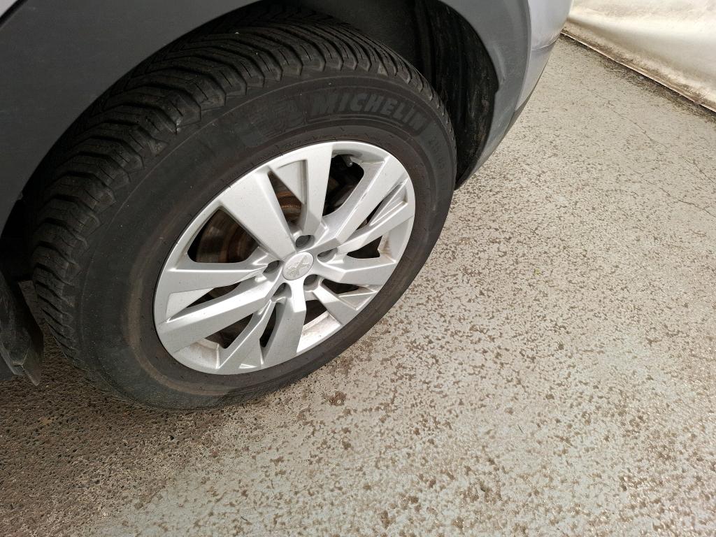 PEUGEOT 3008 PureTech 130ch S&S EAT8 Active Pack 2023
