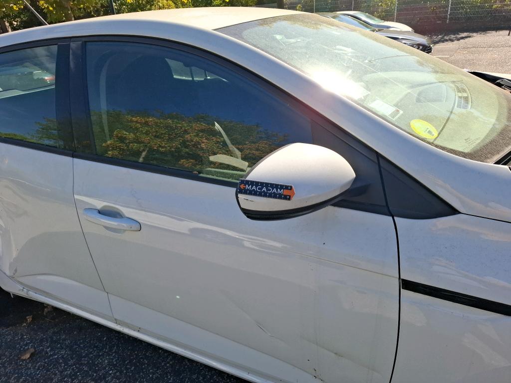 RENAULT MEGANE SOCIETE IV BLUE DCI 115 - 20 AIR NAV 2P 2020