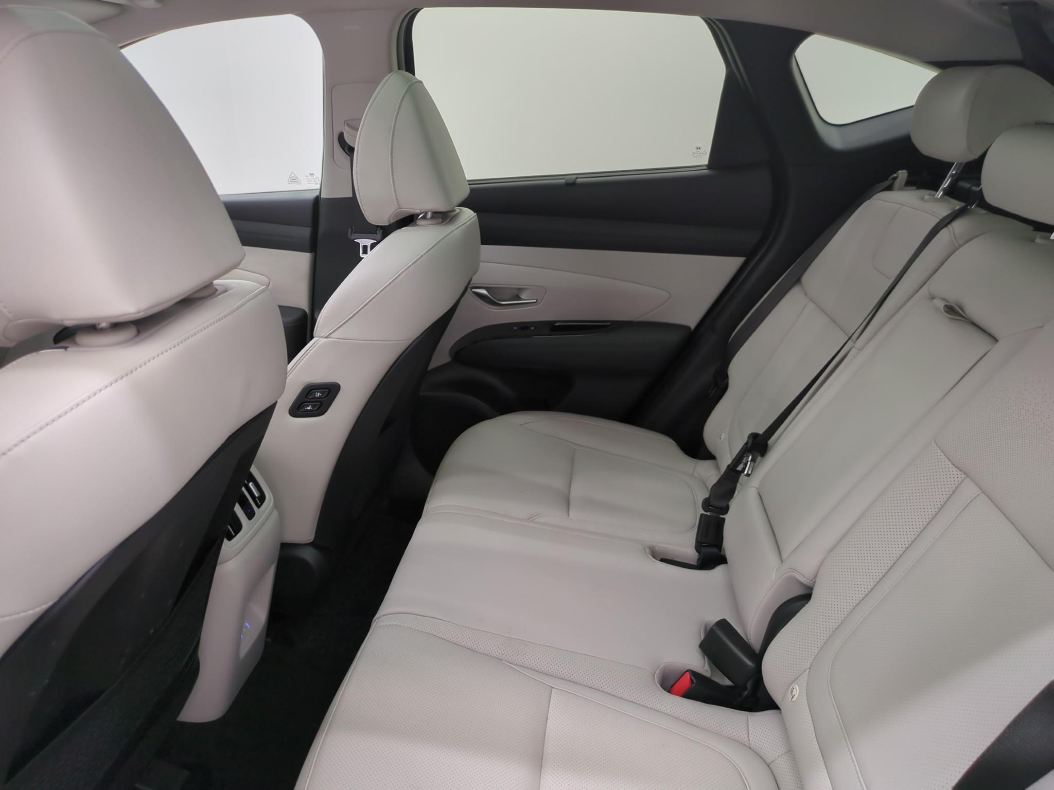 HYUNDAI TUCSON 1.6 T-GDI 215 Hybrid BVA6 Initia 2024