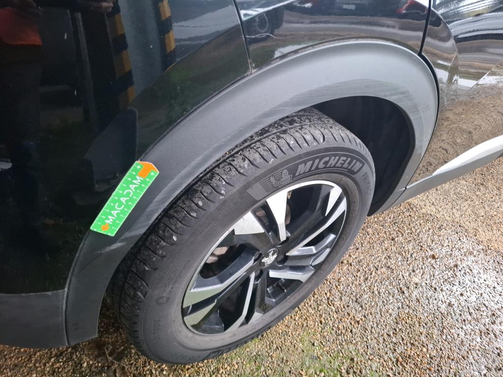 PEUGEOT 2008 BUSINESS BlueHDi 130 S&S EAT8 Allure 2021