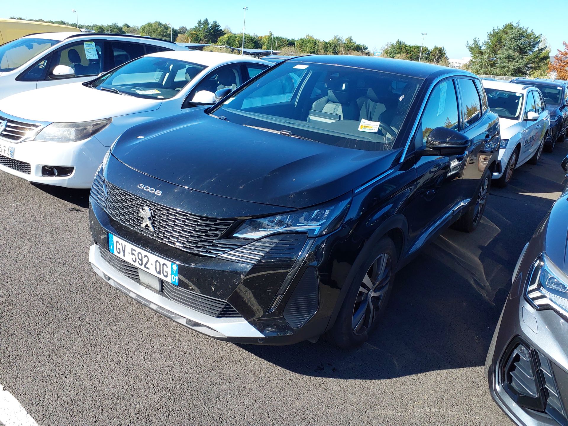 3008 HYBRID