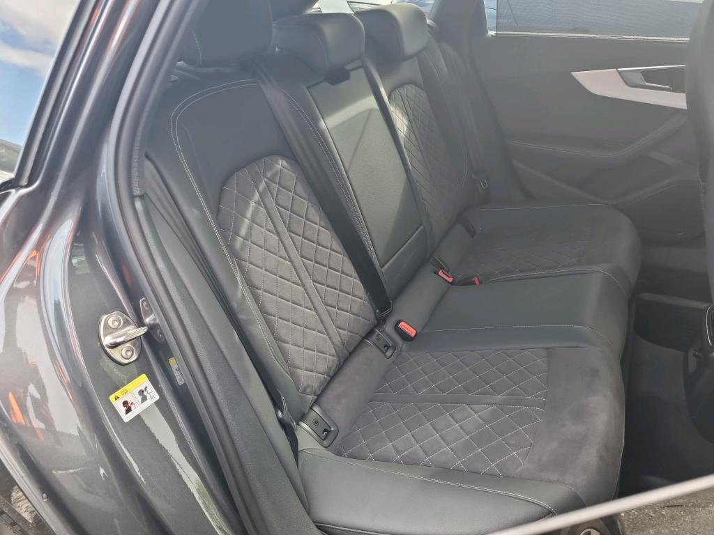 AUDI A4 AVANT 40 TDI 204 S tronic 7 Quattro Competition 2023