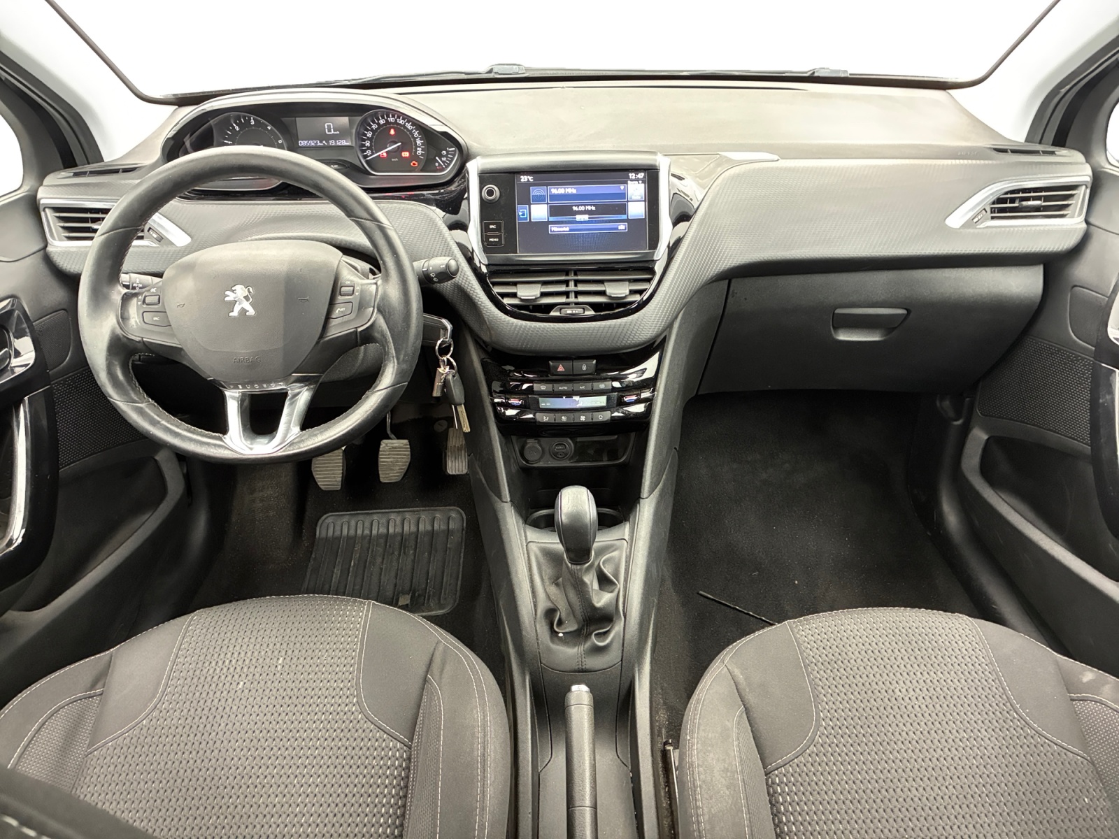 PEUGEOT 208 1.6 BlueHDi 100ch BVM5 Allure Allure 2016