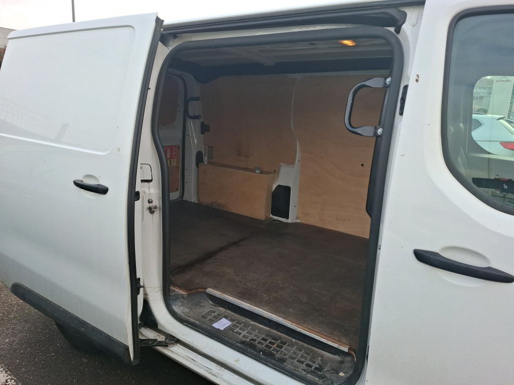 PEUGEOT EXPERT FOURGON TOLE STANDARD 2.0 BLUEHDI 120 S&S BVM6 PREMIUM 2018