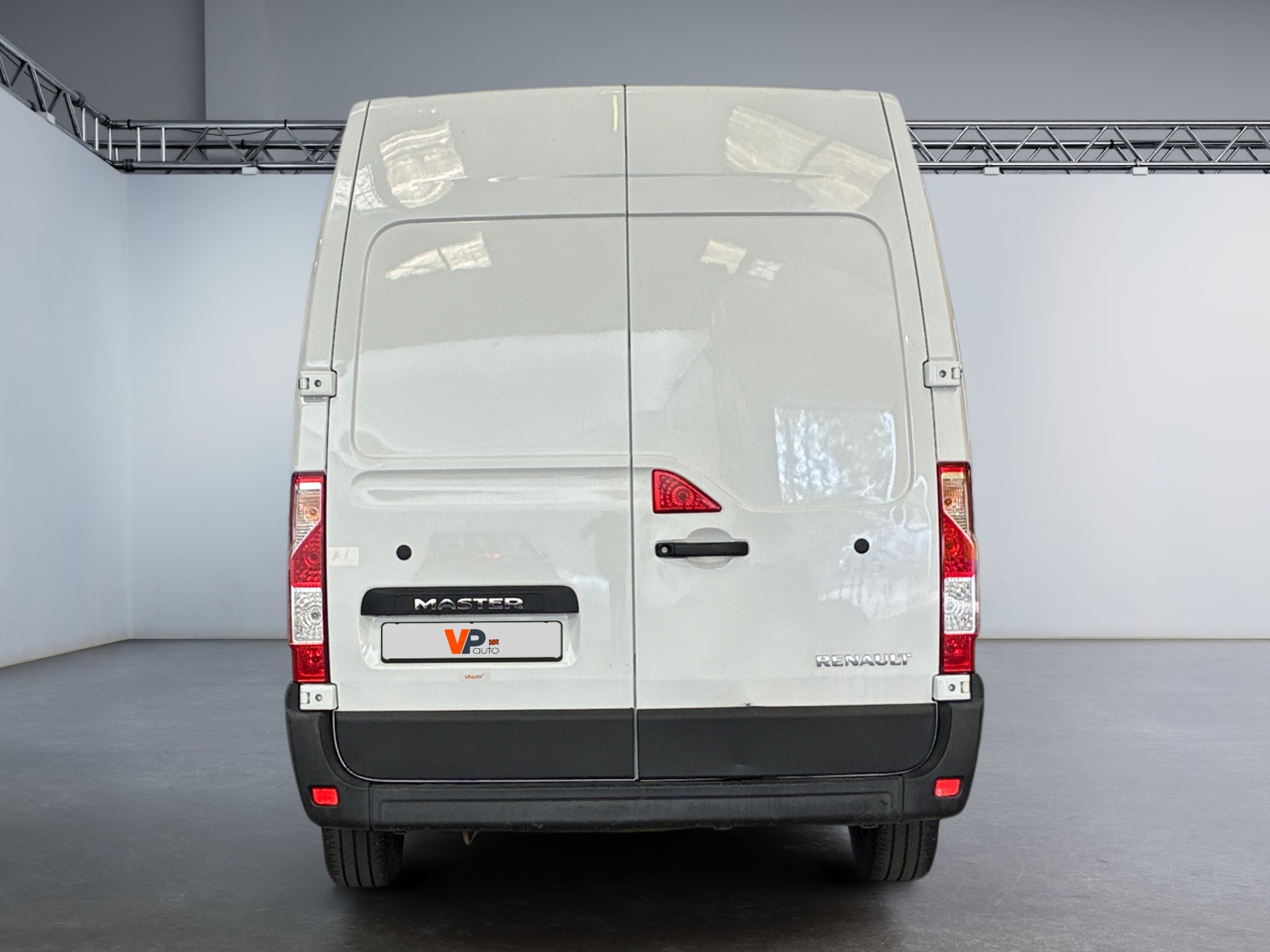 RENAULT MASTER FGN TRAC F3300 L2H2 DCI 135 GRAND CONFORT 2020