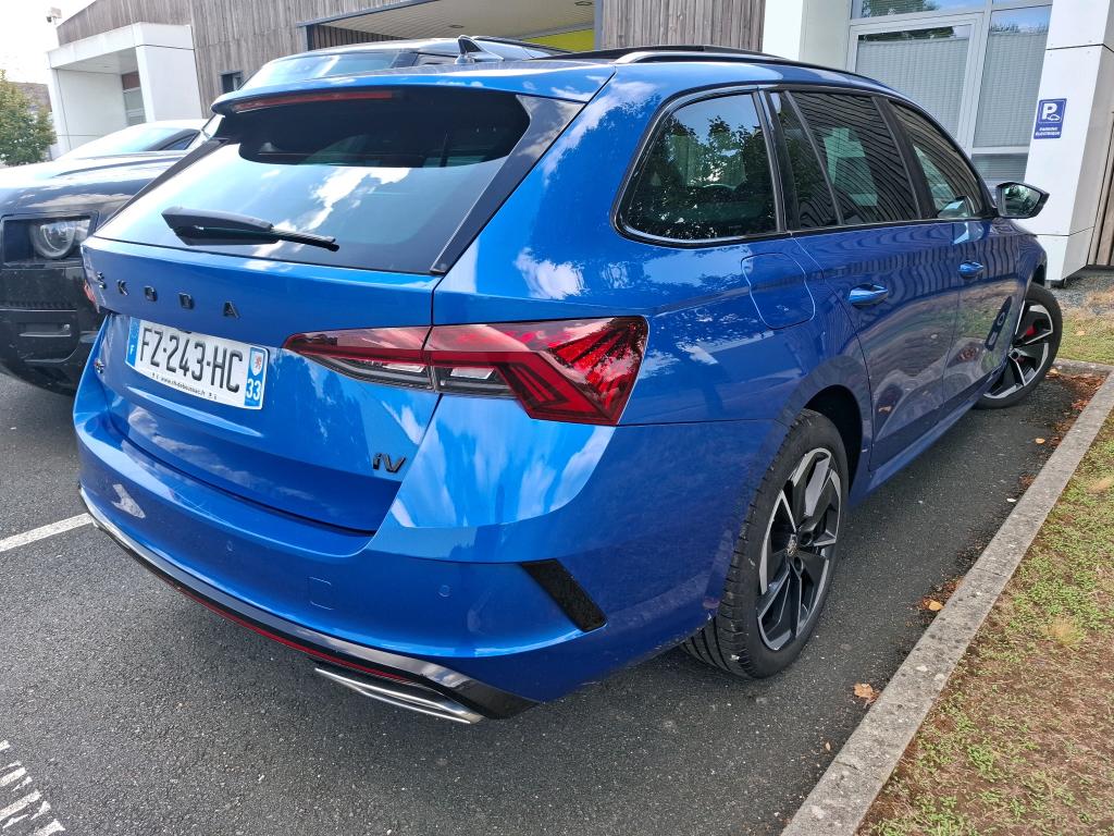 SKODA OCTAVIA COMBI 1.4 TSI PHEV iV 245 ch DSG6e RS 2021