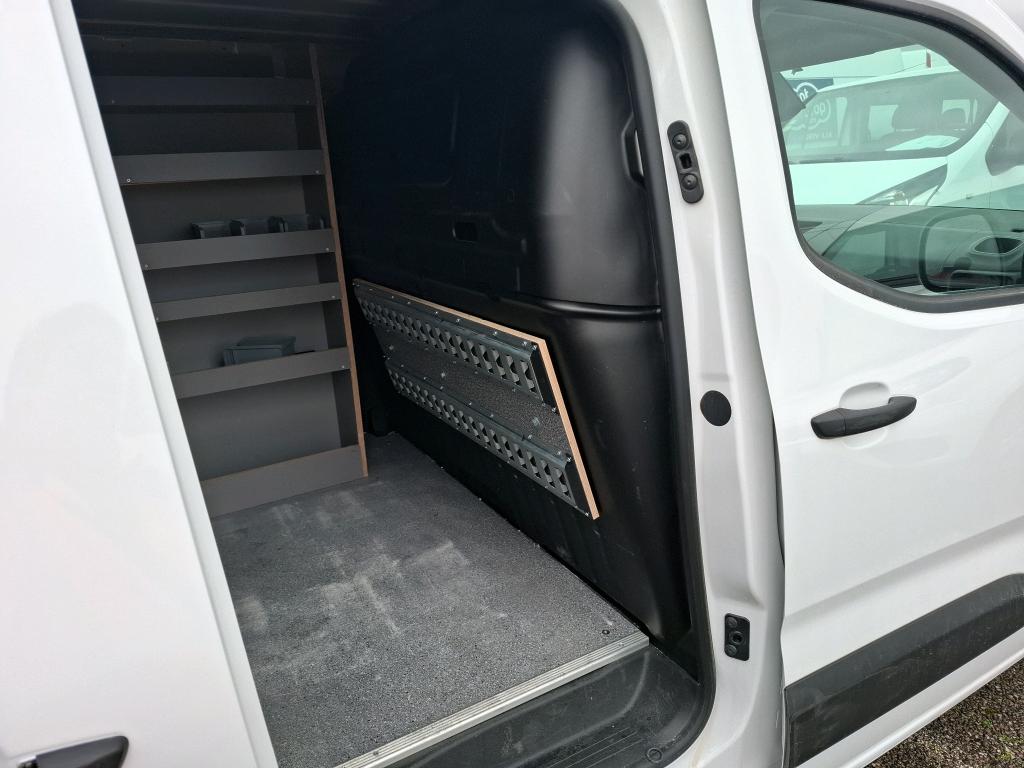 PEUGEOT PARTNER FGN FOURGON E-PARTNER XL 750 KG 136 CH BATTERIE 50 KWH - 2023