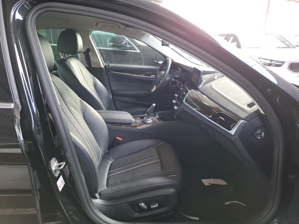 BMW SERIE 5 G30 518d 150 ch BVA8 Luxury 2020