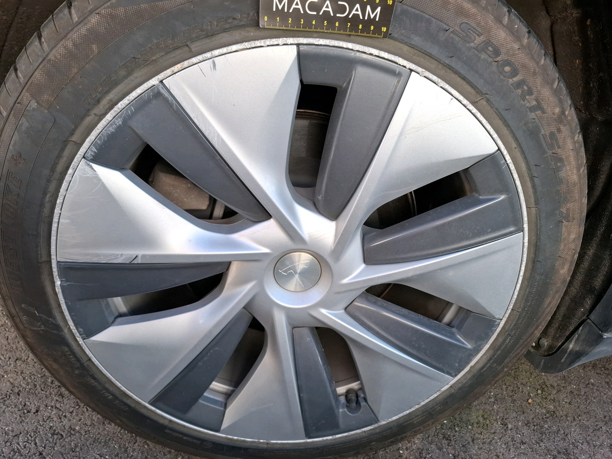 TESLA MODEL Y Standard RWD 2023