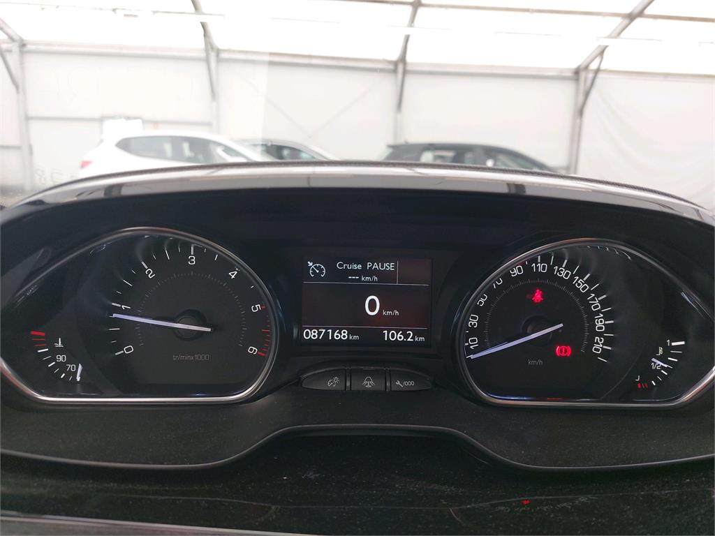PEUGEOT 2008 1.6 BlueHDi 100ch BVM5 Crossway 2018