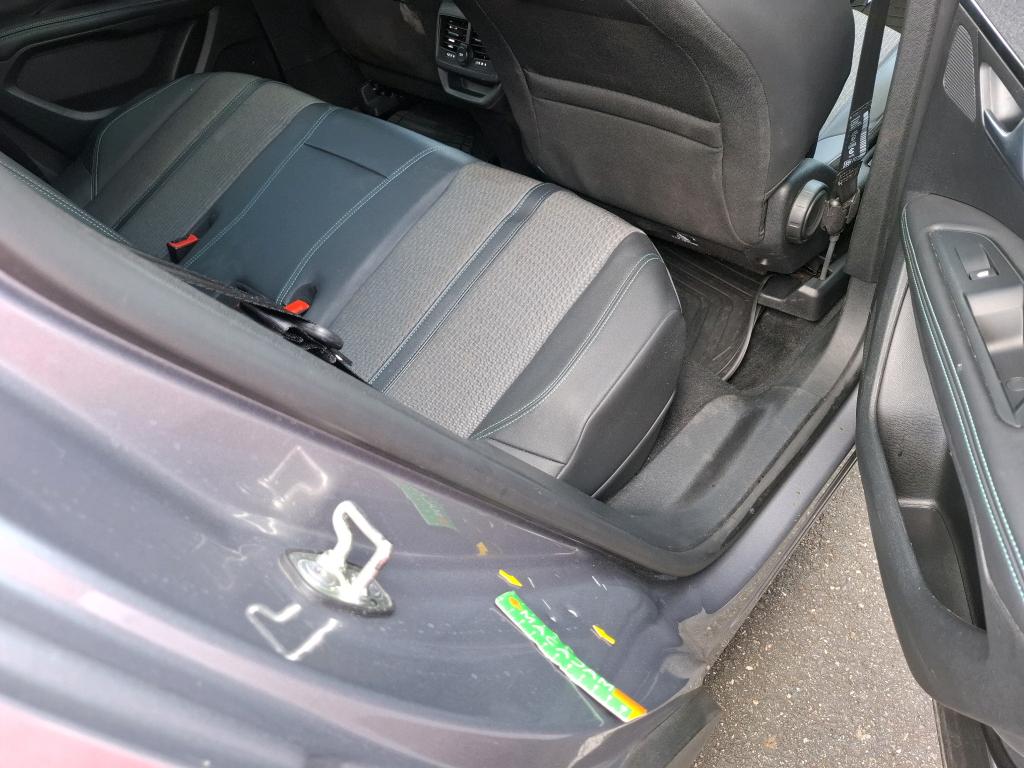 PEUGEOT 3008 Hybrid 225 e-EAT8 Allure Pack 2023