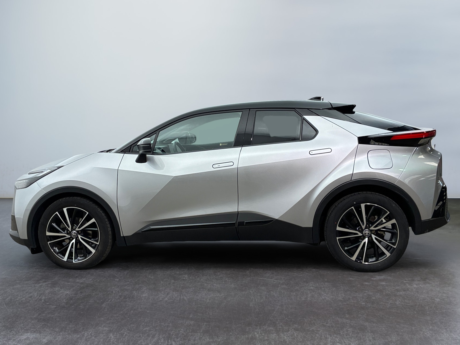 TOYOTA CHR 2024