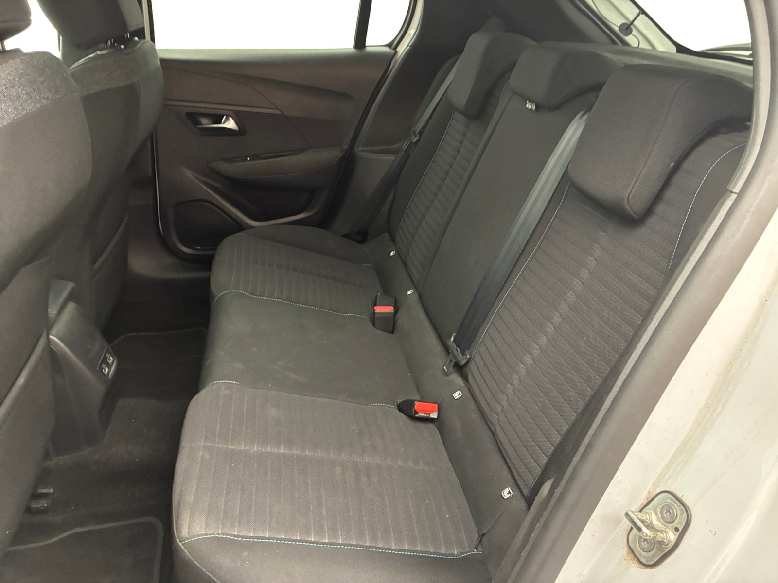 PEUGEOT 208 PureTech 100 S&S EAT8 Style 2021